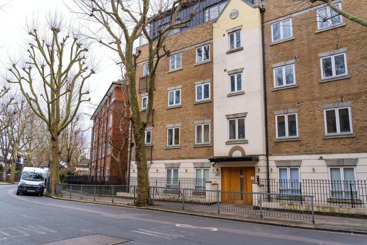 Chic 3 Bed Apartment Near London Bridge With Balcony Bagian luar foto