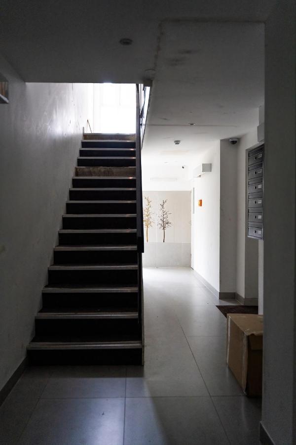 Chic 3 Bed Apartment Near London Bridge With Balcony Bagian luar foto
